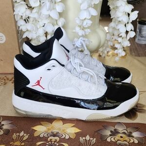 Jordan Athletic Shoes Black and White